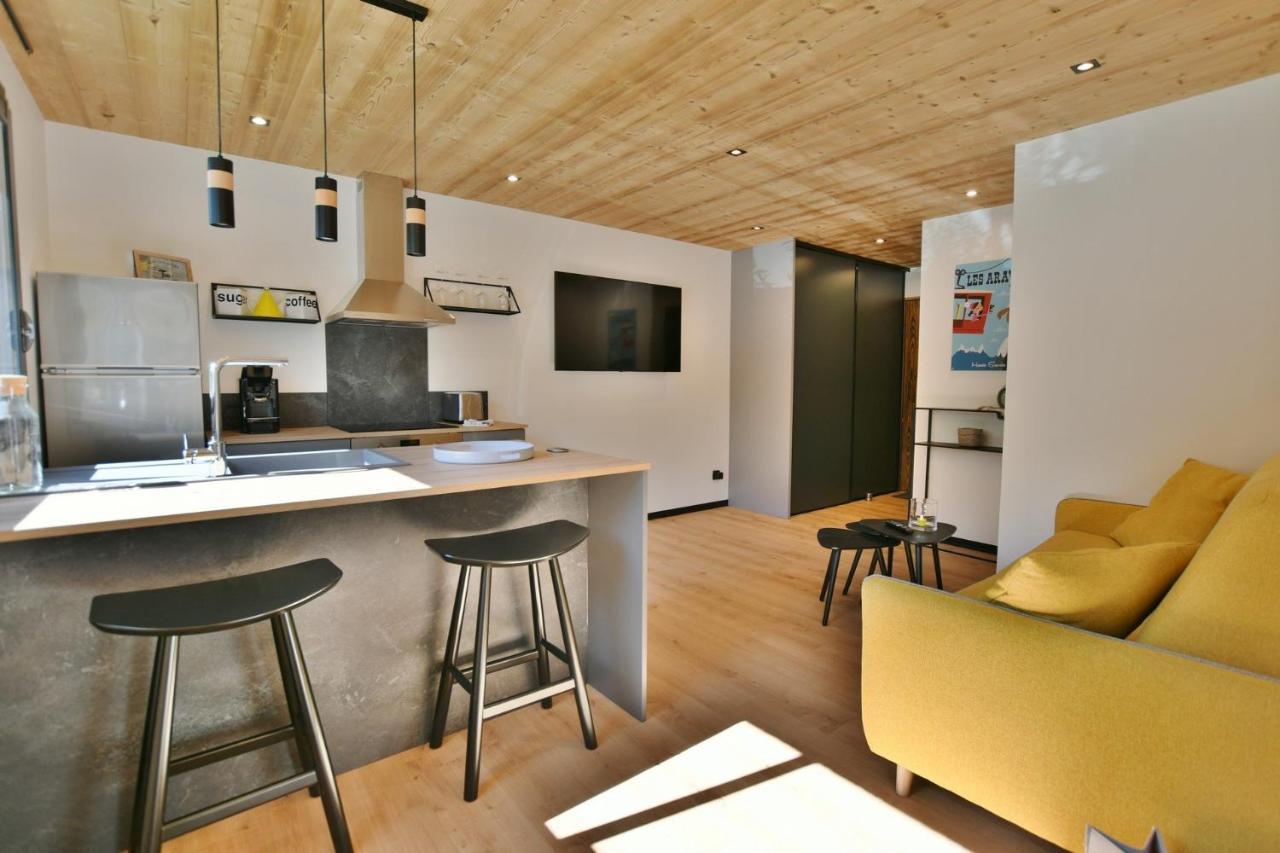Bel Appartement Centre De Thones Lumineux Et Spacieux Neuf Экстерьер фото